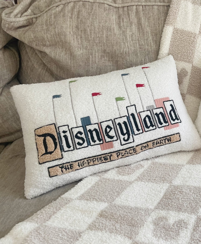 READ TO SHIP - DLR ENTRANCE SIGN *LAST YEARS DESIGN*