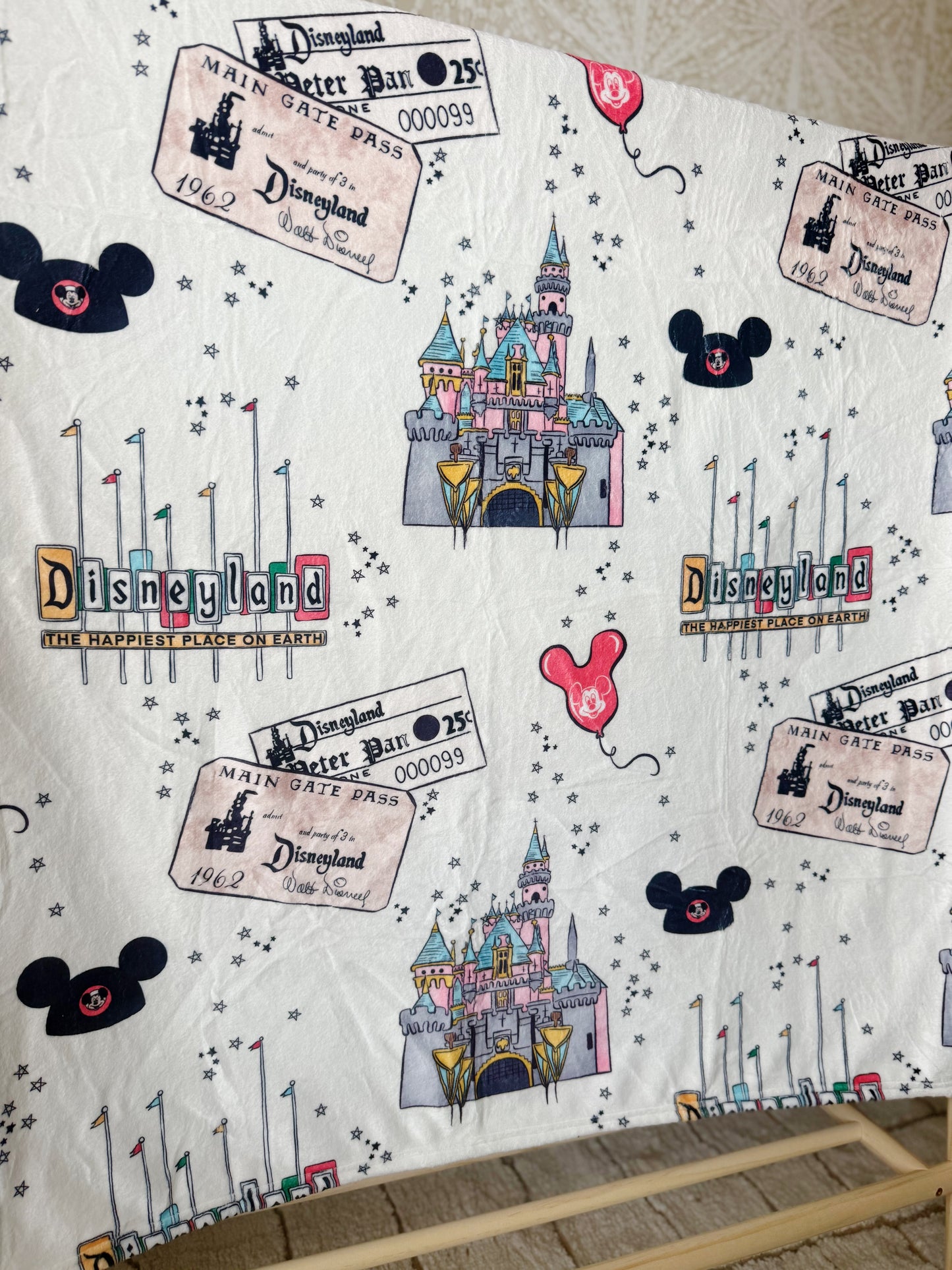 READY TO SHIP - WEST COAST MAGIC DLR - MINKY BLANKET 50x60"