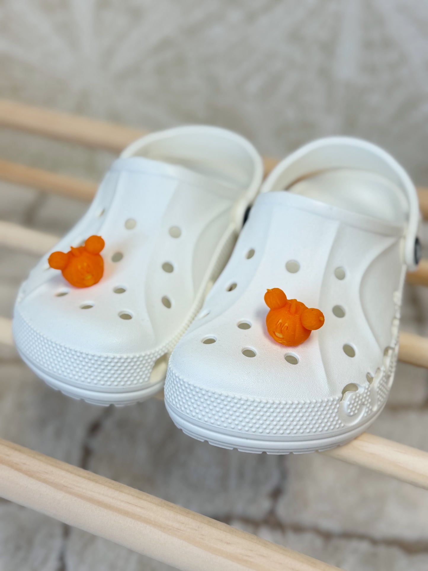 RTS - 3D M I C K E Y PUMPKIN SHOE CHARM