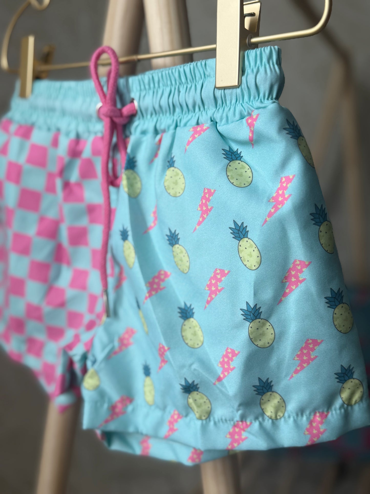 RTS- PINEAPPLE & MOUSE BOLTS CHECKER TRUNKS