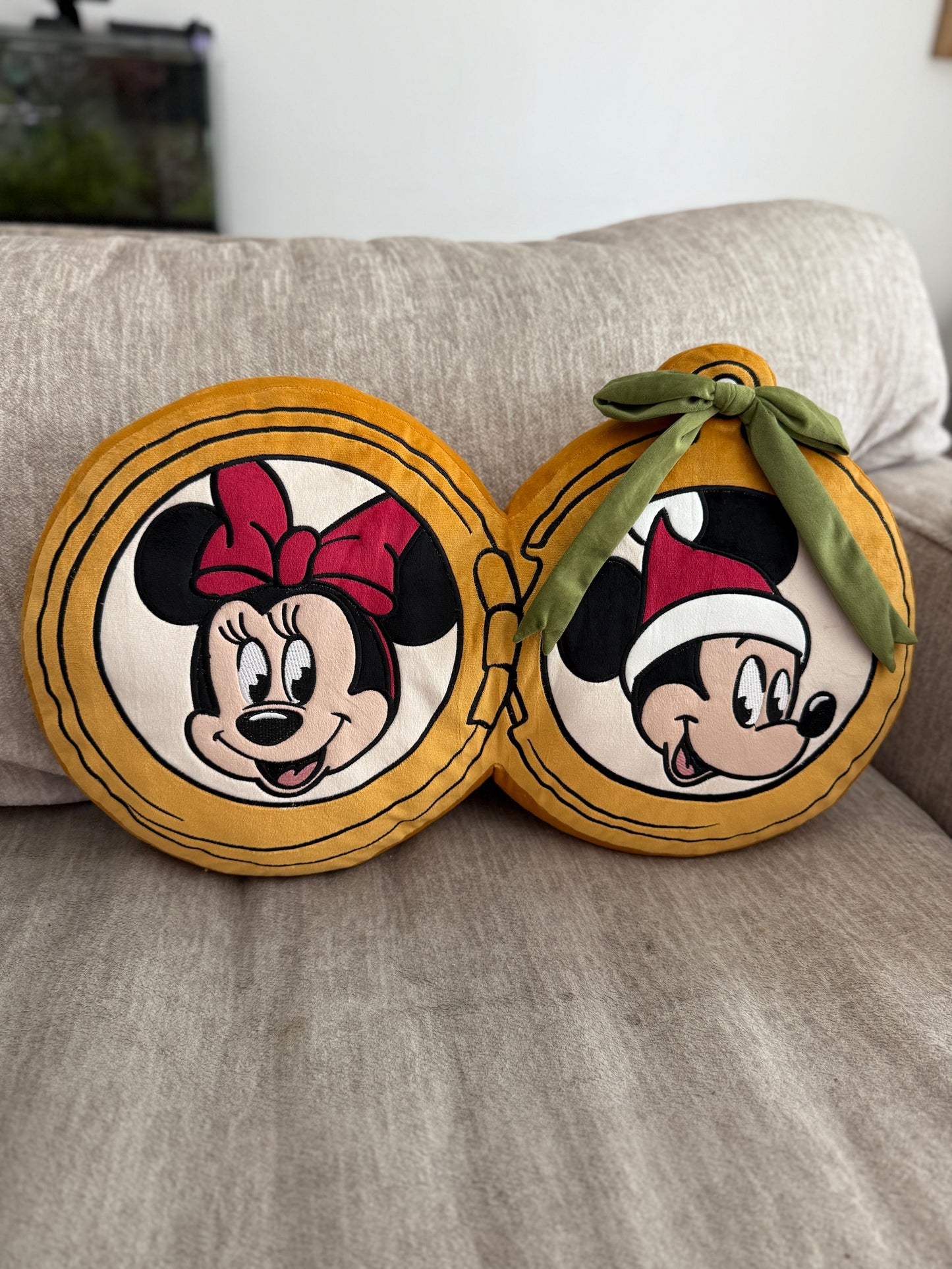 RTS - CHRISTMAS MOUSE LOCKET PILLOW