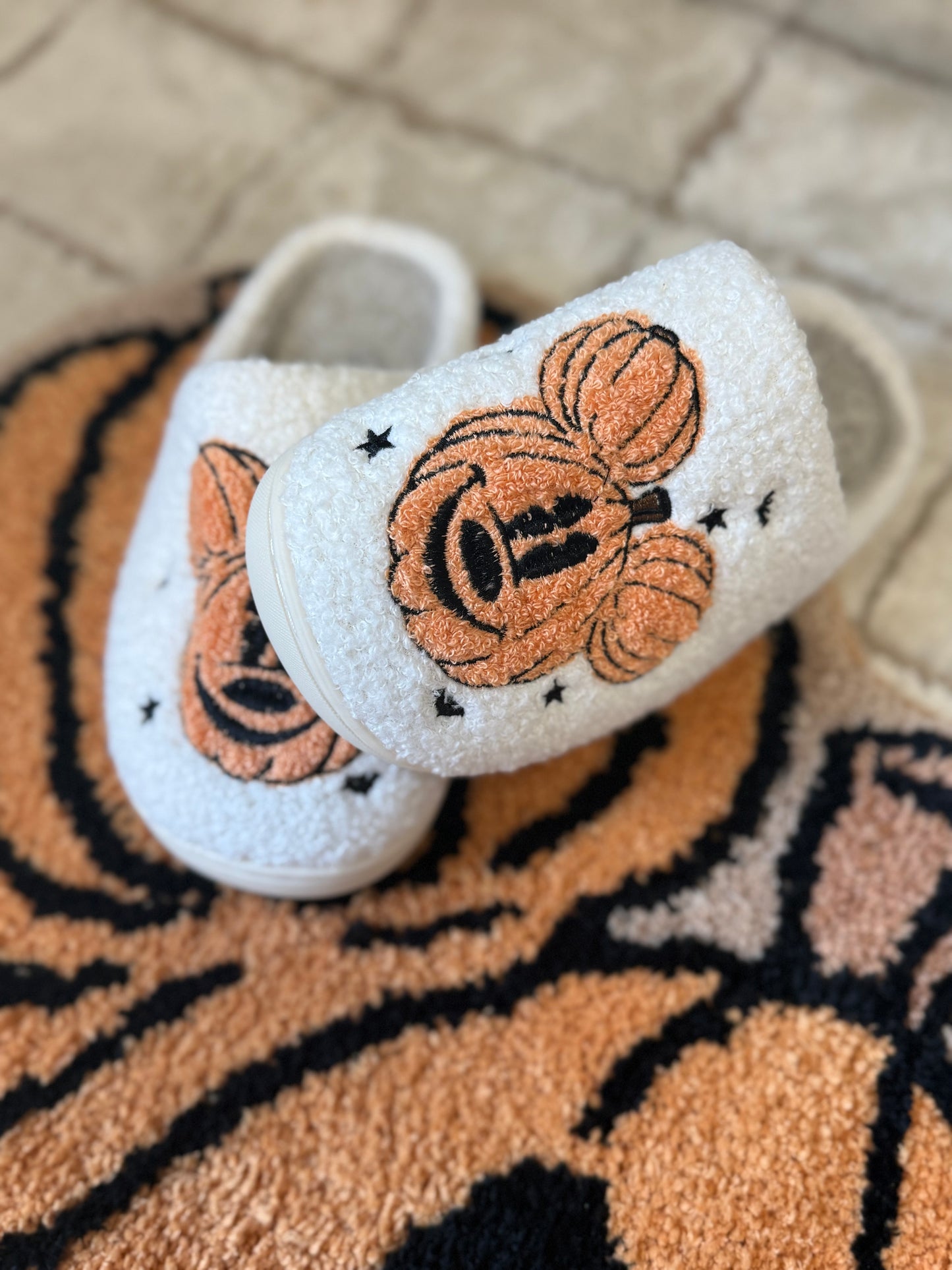 READY TO SHIP - PUMPKIN SLIPPERS