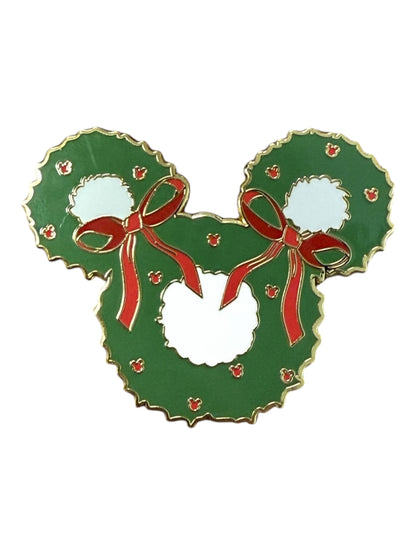 READY TO SHIP - WREATH WITH BOWS - ENAMEL PIN