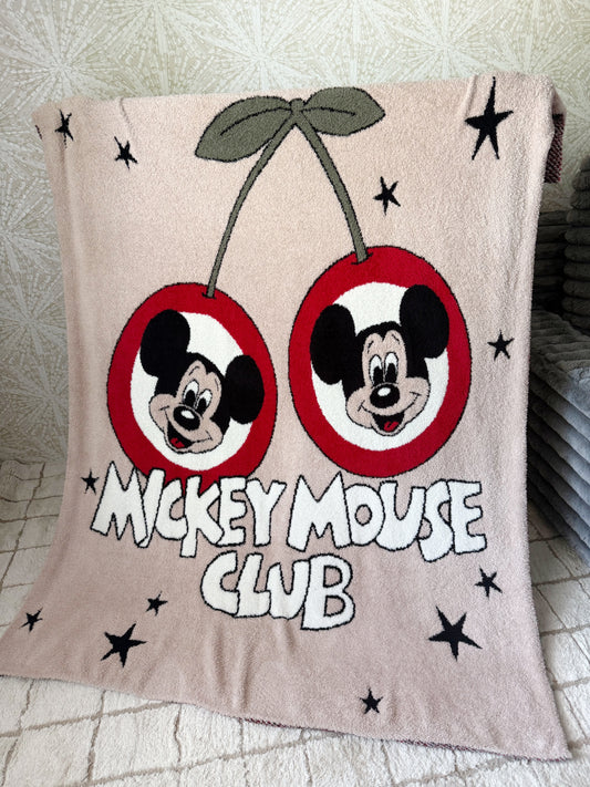 READY TO SHIP - MOUSE CLUB CHERRY KNITTED BLANKET