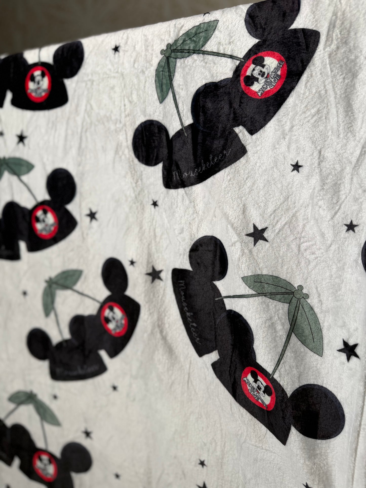 READY TO SHIP - MOUSEKETEER CHERRY HATS - MINKY BLANKET 50x60"