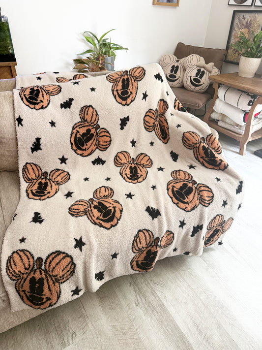 READY TO SHIP - PUMPKIN MOUSE BLANKET - ORANGE PUMPKINS