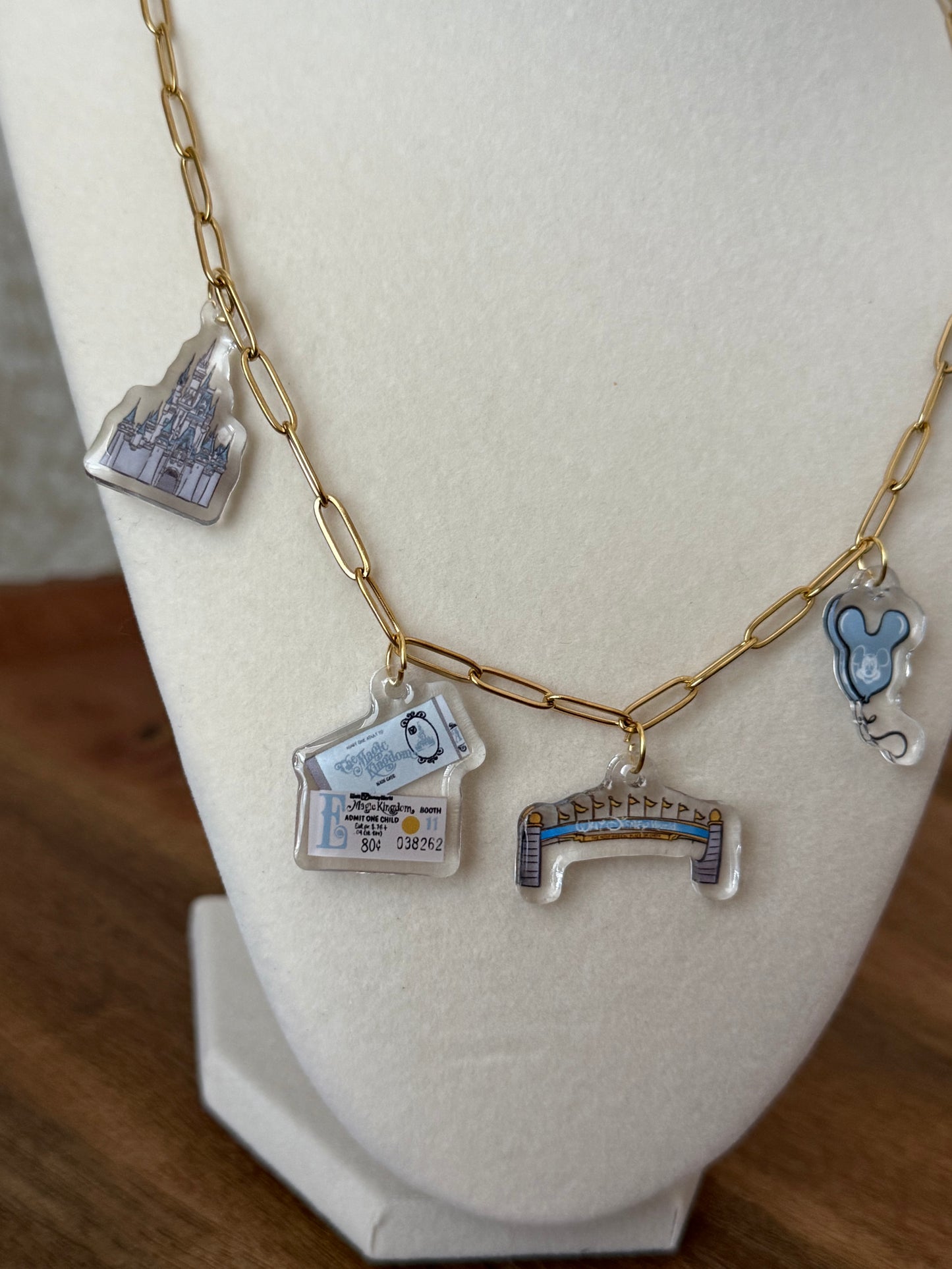 RTS- EAST COAST MAGIC WDW - CHARM NECKLACE (5 CHARMS)