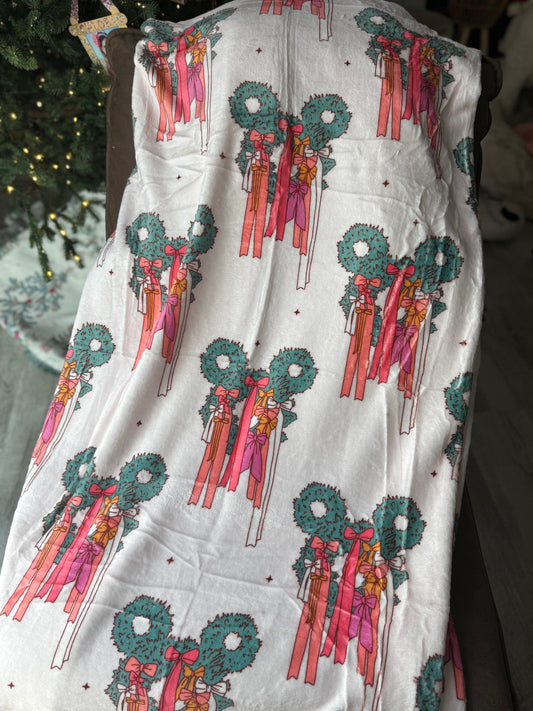 READY TO SHIP - PINK MOUSE WREATH WITH PINK TONES - MINKY BLANKET 50x60"