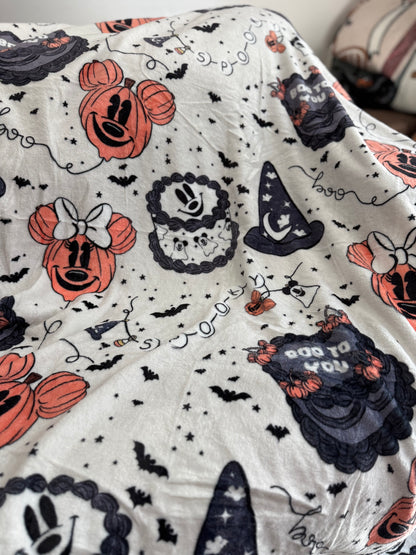 RTS- RETRO CAKE SPOOKY MAGIC- MINKY BLANKET