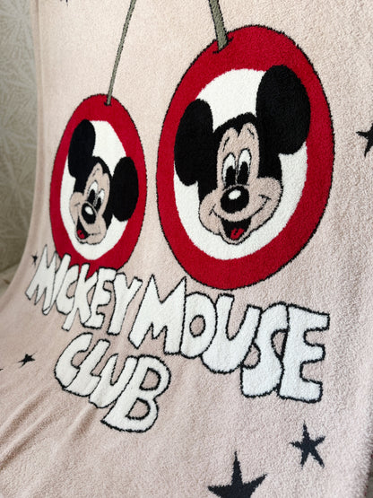 READY TO SHIP - MOUSE CLUB CHERRY KNITTED BLANKET