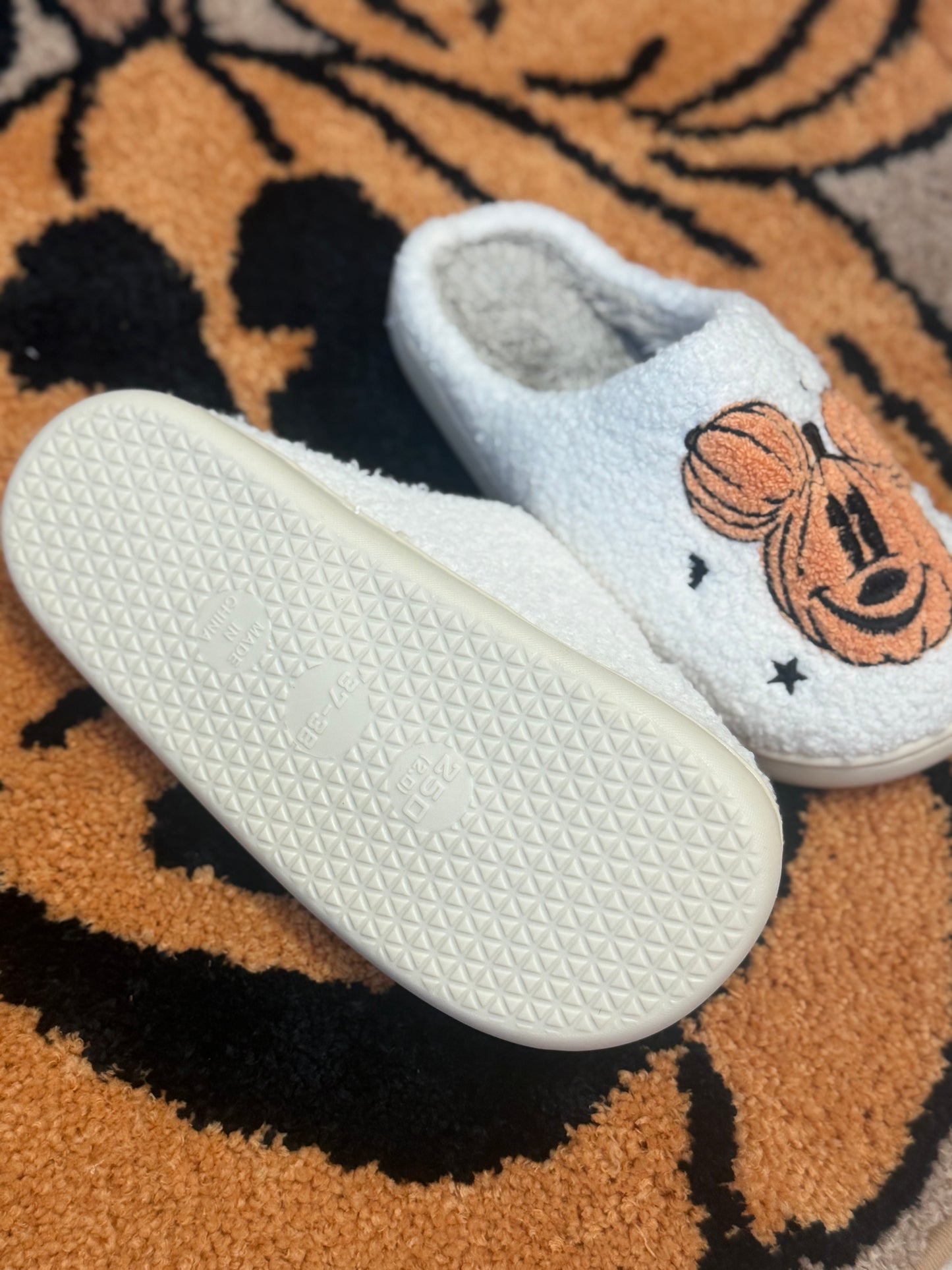 READY TO SHIP - PUMPKIN SLIPPERS