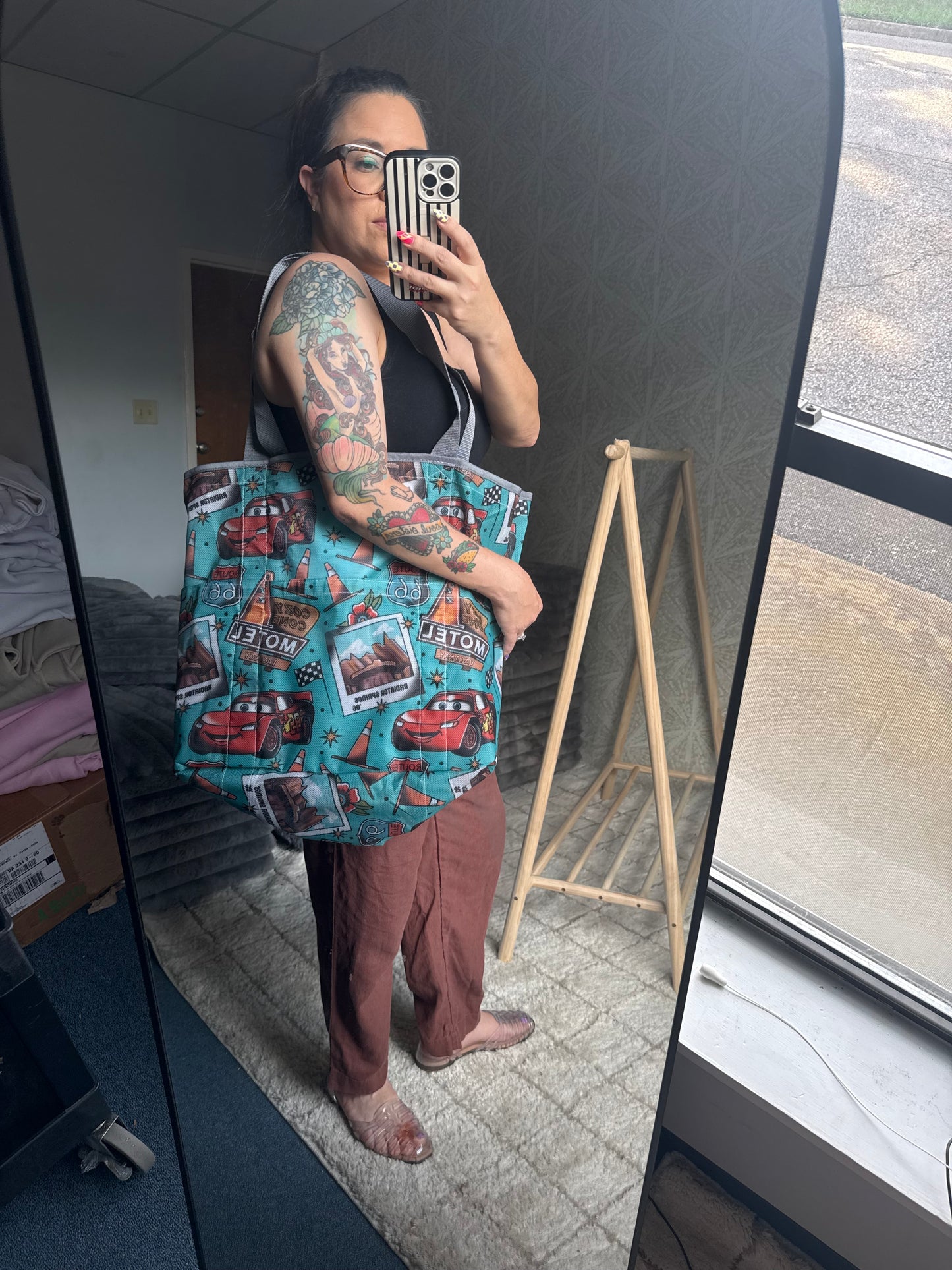 READY TO SHIP - COZY CONE - JUMBO MESH BEACH BAG