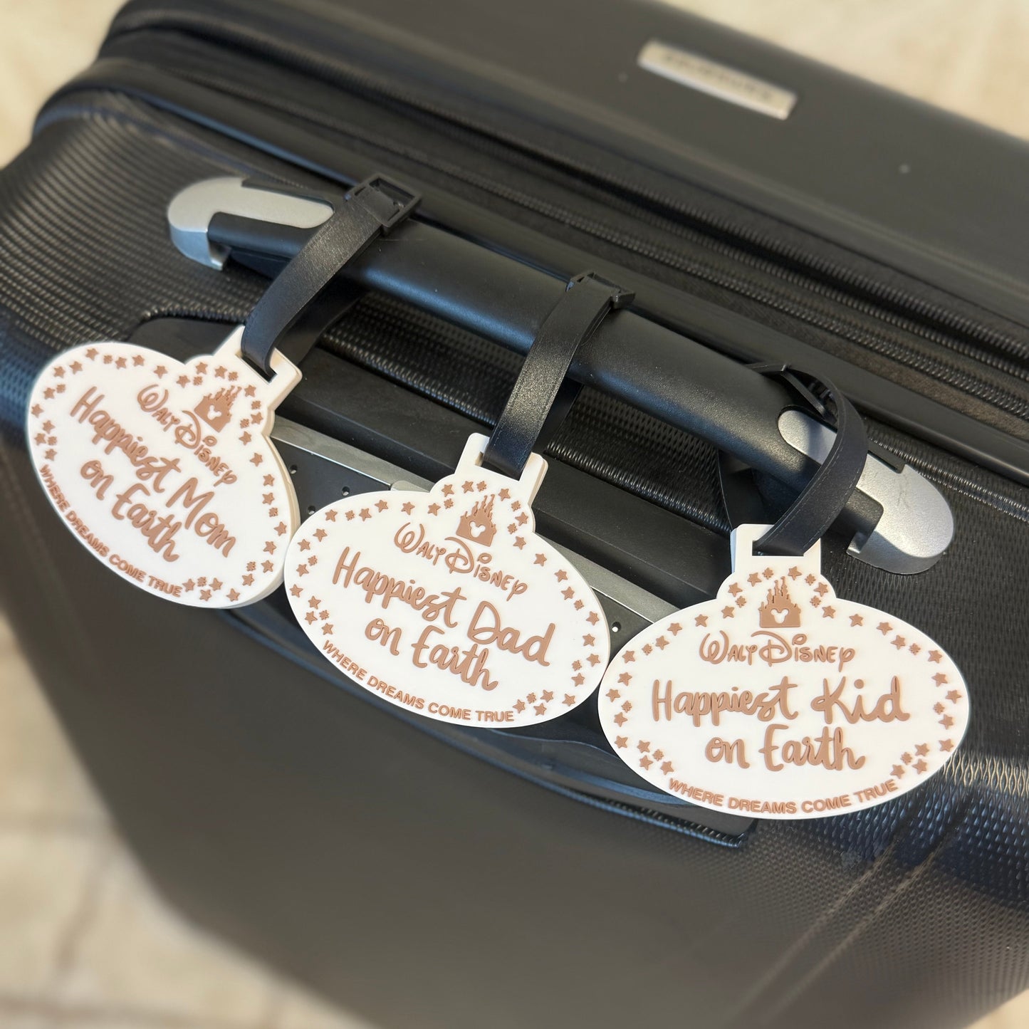 RTS- HAPPIEST ON EARTH - LUGGAGE TAG