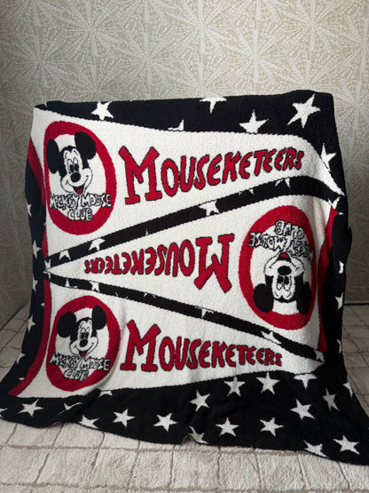 READY TO SHIP - MOUSE CLUB PENNANT FLAG -  KNITTED BLANKET 50x60"